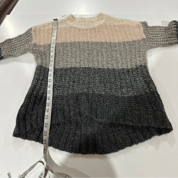 American Eagle Wool Blend Cream & Gray Ombre Open Knit Sweater Size XS - Picture 8 of 8